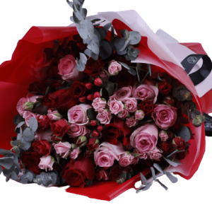 red roses pink roses red-sprayroses pink-sprayroses hypericum