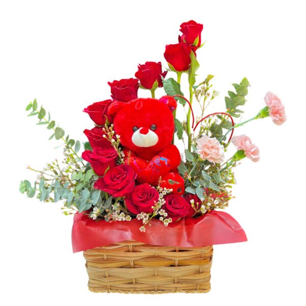 "red roses", "teddy bear"