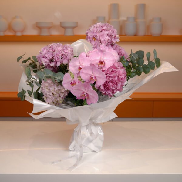 "uplifting Floral Studio":"flower bouquet"